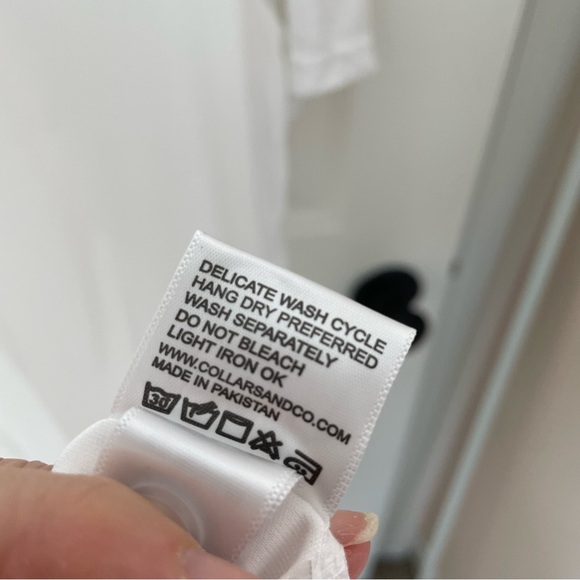 NWOT Collars & Co. White Semi-Spread Collar Polo in Size Large - Picture 6 of 6